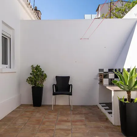 B08 - Casa Do Bairro Holiday home
